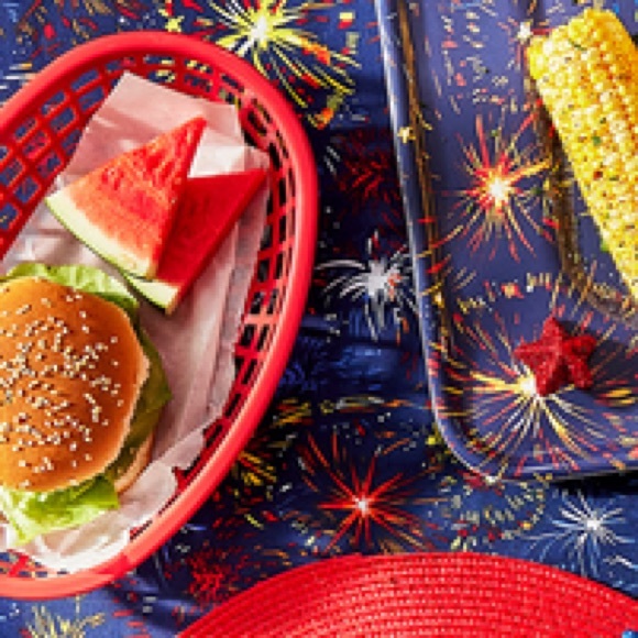 Sur La Table Americana Outdoor Burger Baskets, Set Of 4 - Picture 2 of 4